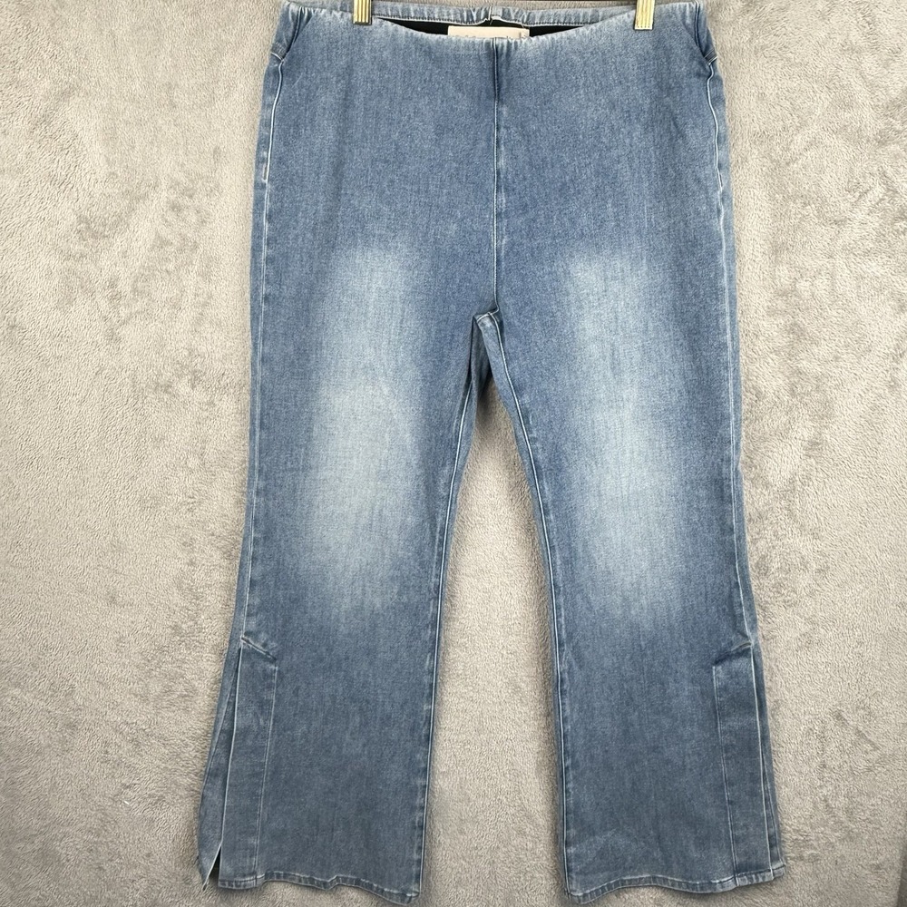 Soft Surroundings Pull On Flare Jeans Womens L Light Wash Stretch Hippie Slit